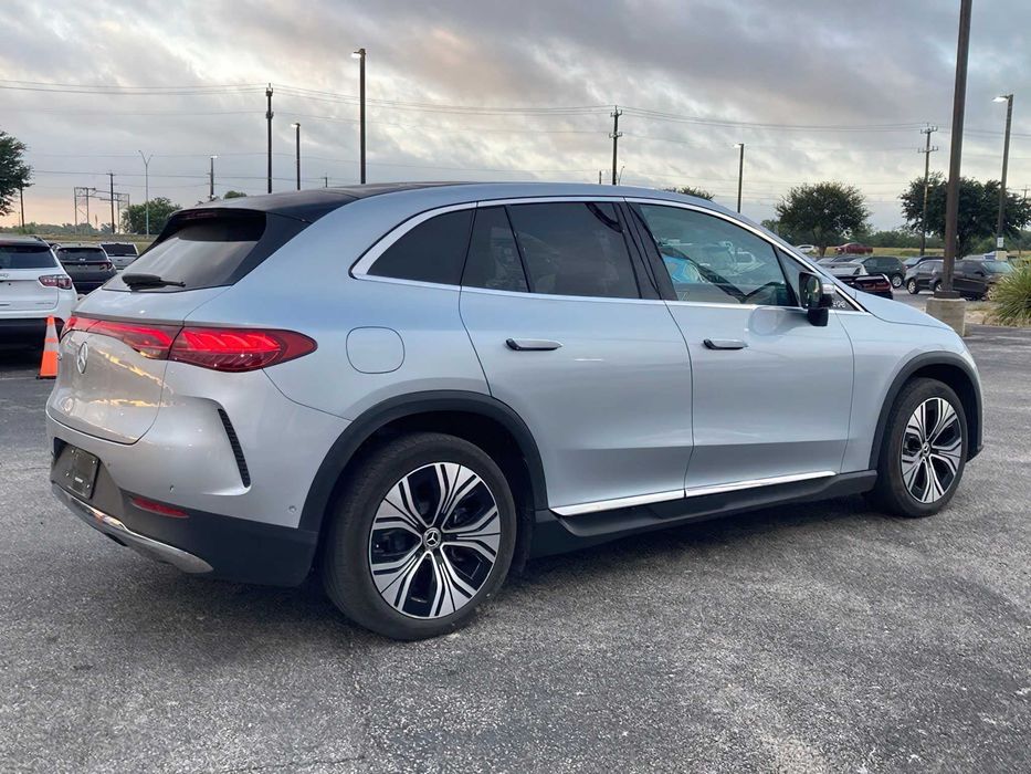 Mercedes-Benz EQE 350+ SUV 2025