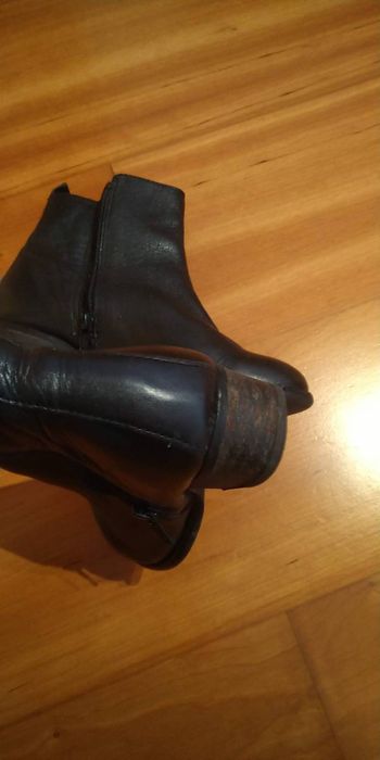 Botas em pele como novas