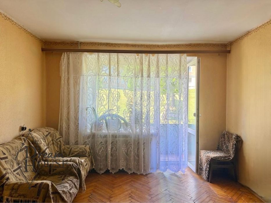 Продаж 4 кімнатної квартири