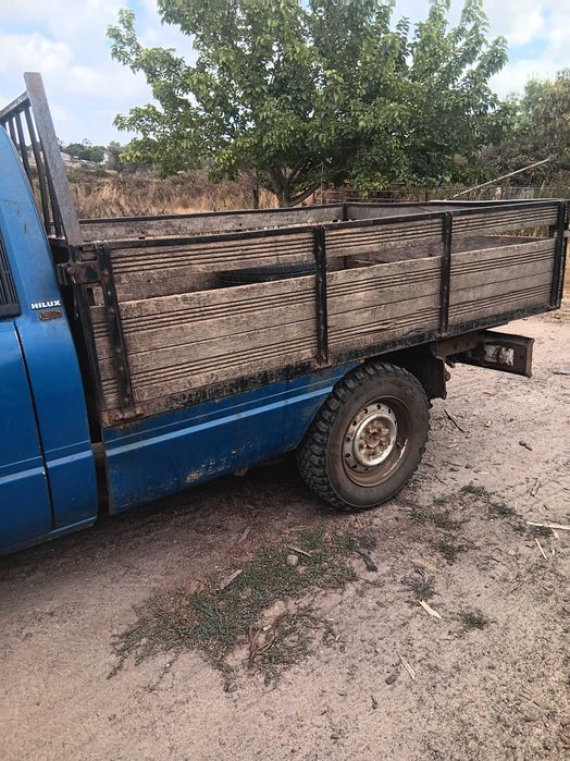 Carrinha toyota hilux 2400