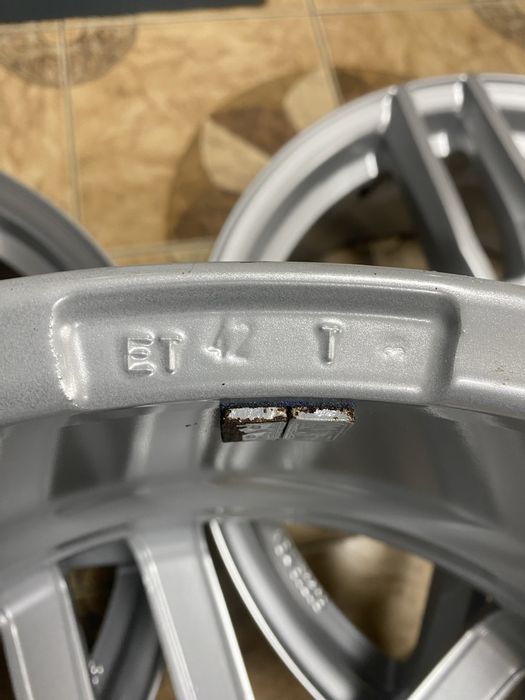 Диски R18 , 5/108 , ET42 , 8J*18H2 , KBA53205