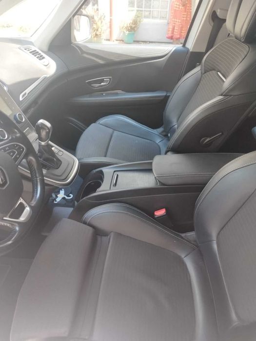 Renault grand scenic 1.5 DCi Full automatic