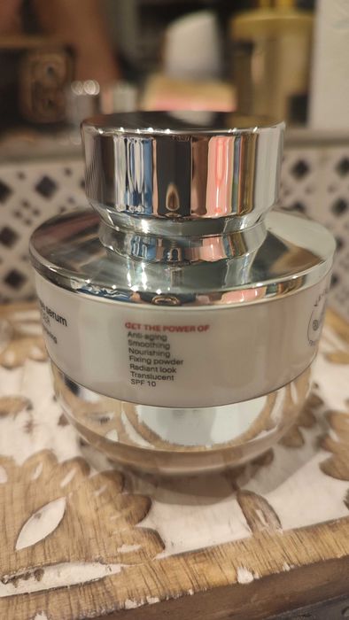 Nowy Neo Make Up setting powder