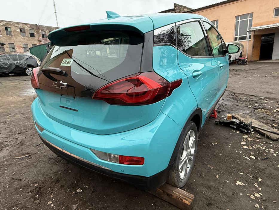 Задний бампер Chevrolet Bolt EV цвет 322Е в сборе