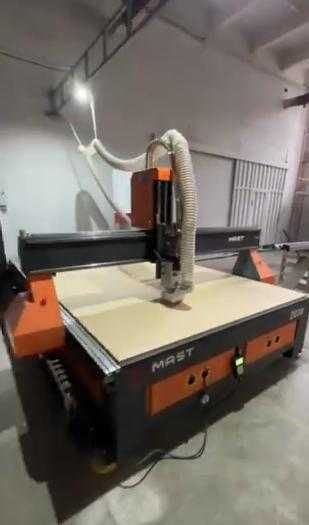 Фрезерний верстат по дереву з ЧПУ MAST 2030 фрезер