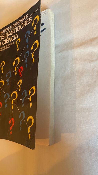 Livro Nos Bastidores Da Ciência