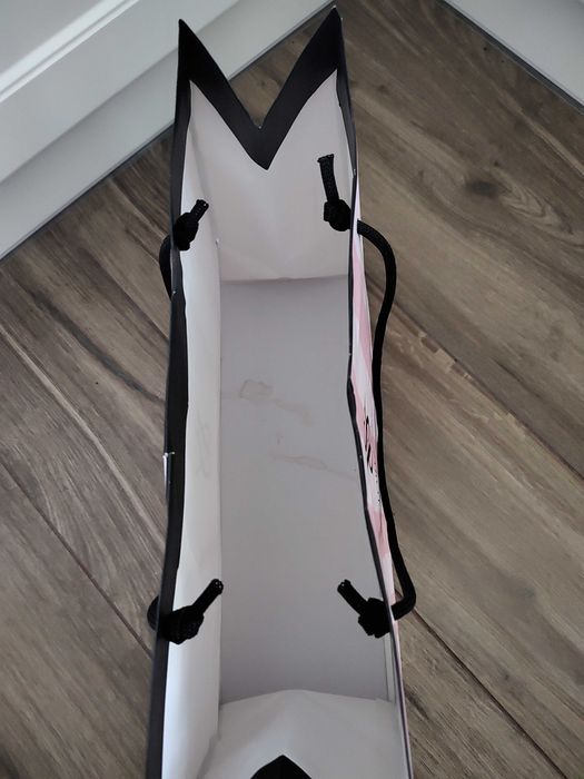Torebka papierowa Victoria's Secret