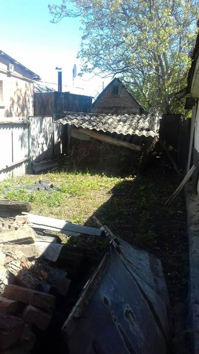 Продам півбудинку окремий двір Арнаутово