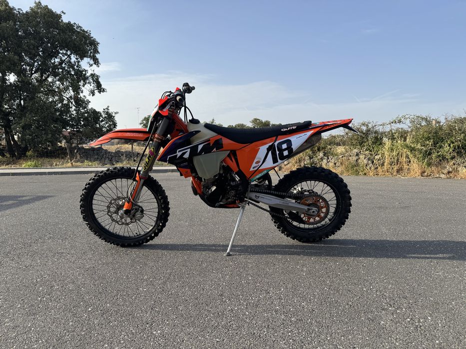 KTM exc-f 250 2022 - Modelo 2023 matriculada