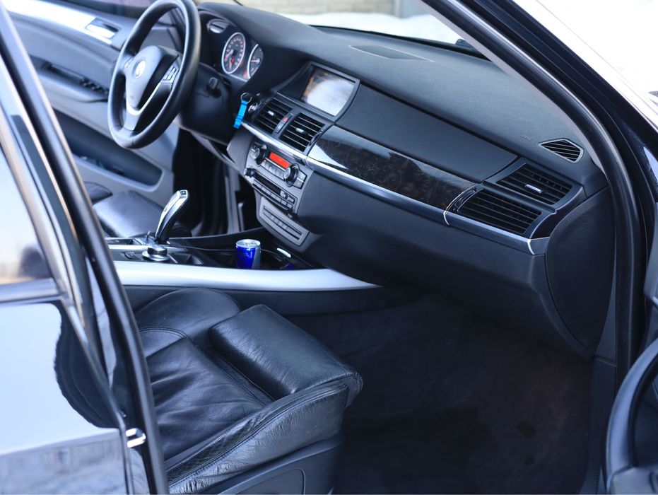 BMW X5 E70 3.0d 2008 год