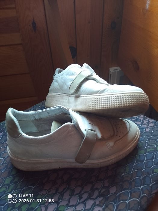 Buty młodzieżowe Cinque, rozmiar 37 cm