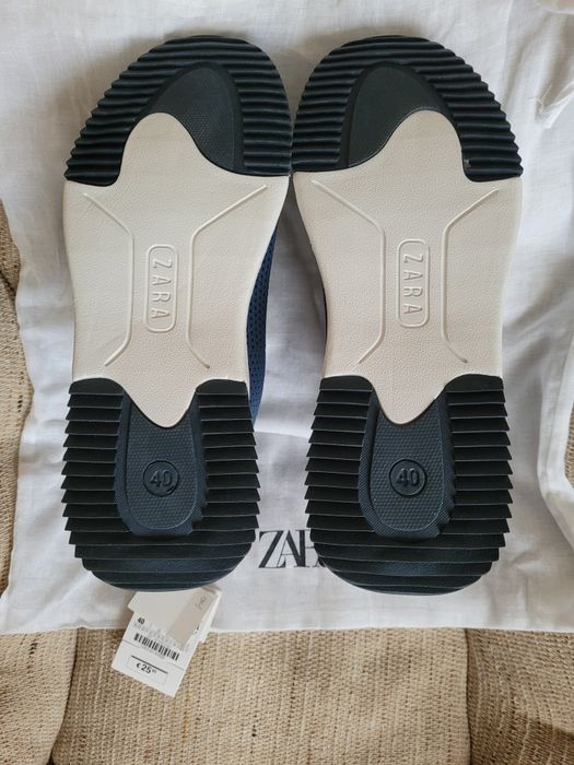 Кросівки-шкарпетки Zara для хлопчика, розмір 40