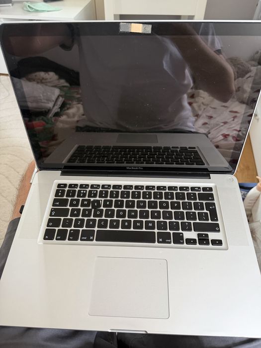 Macbook a1286 uszkodozny