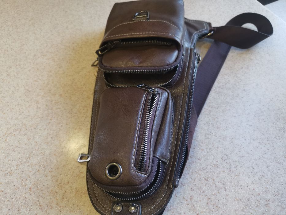 Сумка через плече.