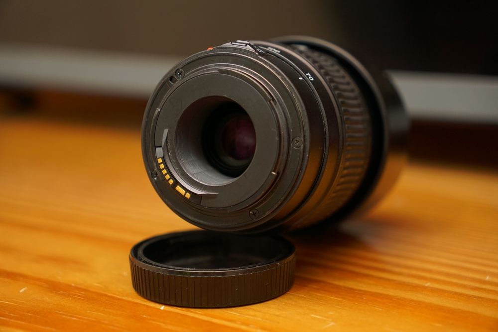 Objetiva Tamron AF 70-300mm F/4-5.6 XR Di LD Macro - Canon EF-mount