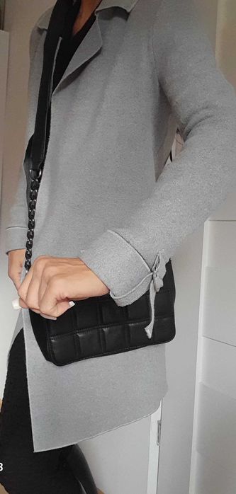 Płaszczyk wiosenny szary do kolan