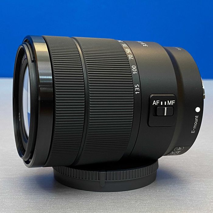 Sony E 18-135mm f/3.5-5.6 OSS