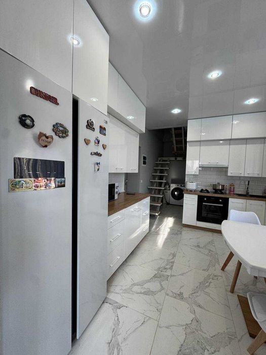 Продаж будинку с.Невицьке