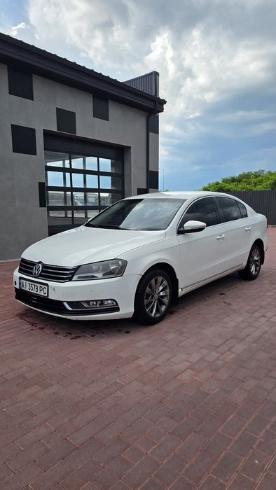 Passat B7 2011 2.0 дизель Автомат європа