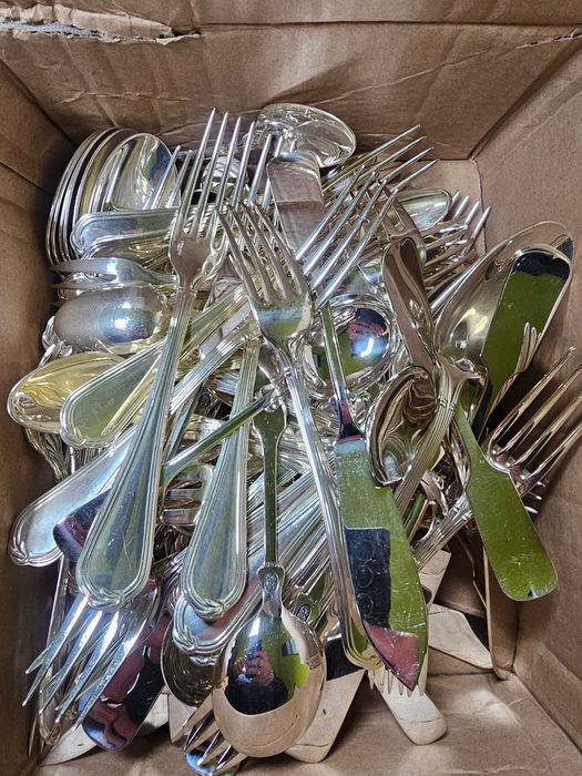 Srebro 925 sztućce  8000/kg