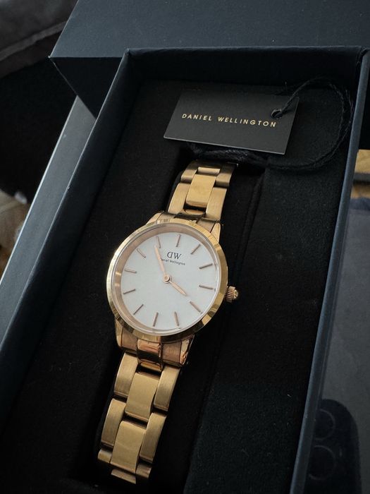 DW Iconic Link Gold 28mm