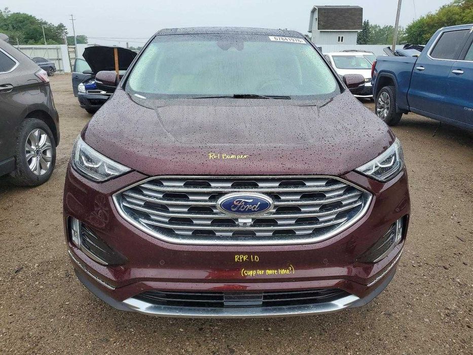 2019 Ford Edge Titanium /