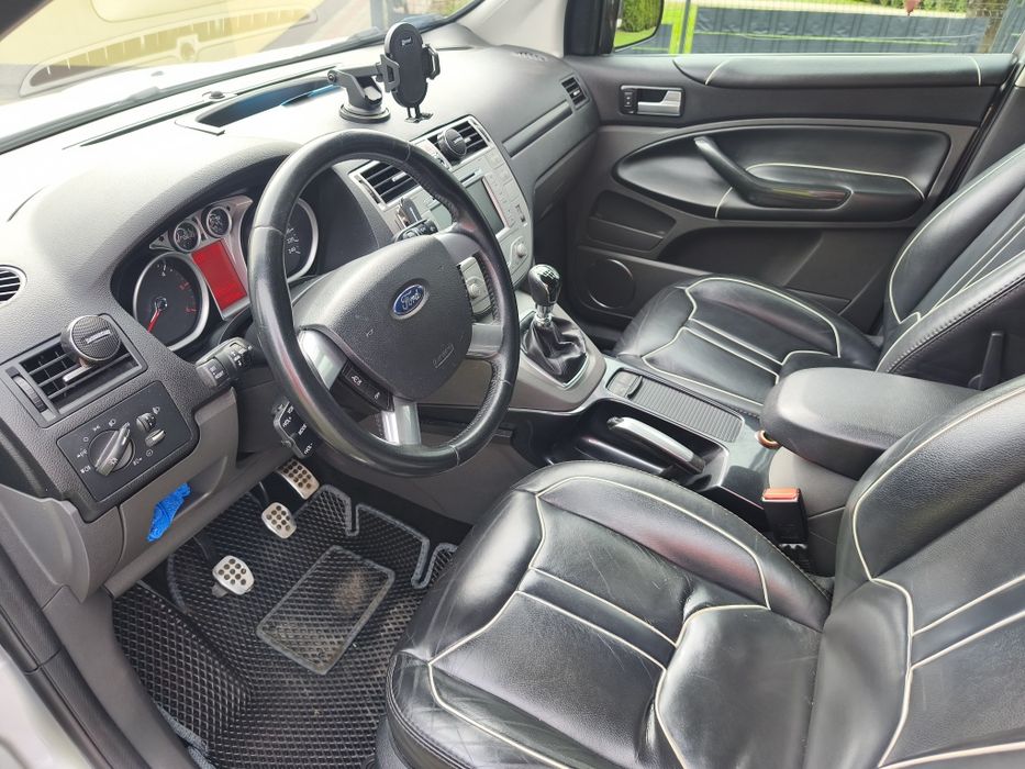 Ford Kuga M1 2012 rok