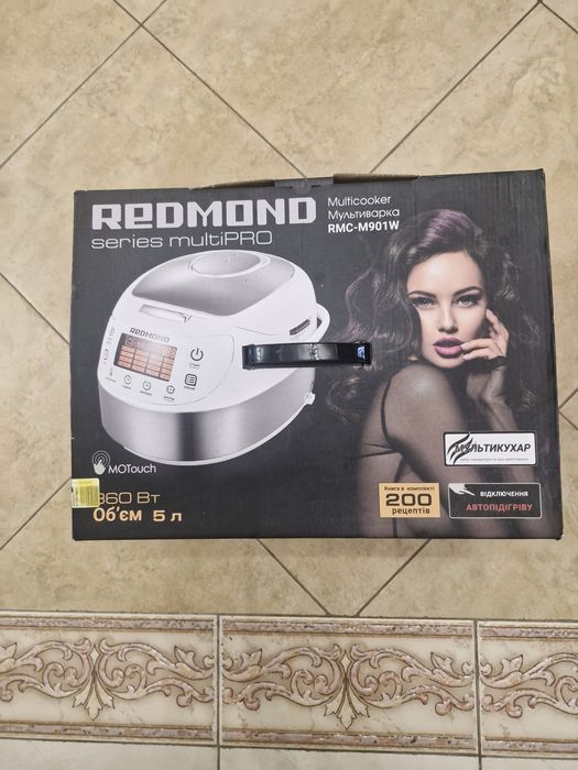 Мультиварка Redmond RMC-M901W 5 л (нова)
