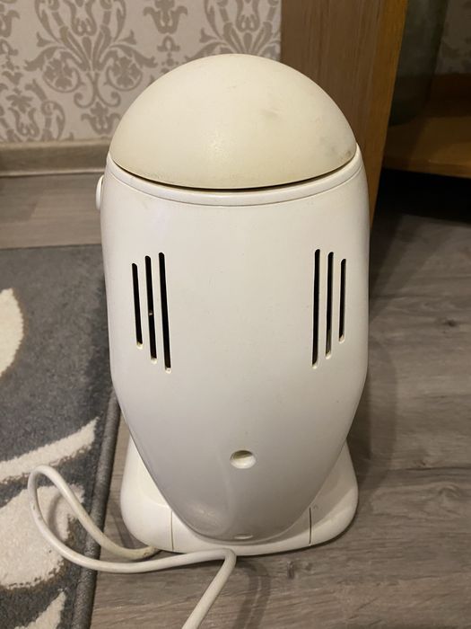 Кавоварка бувшого використання.