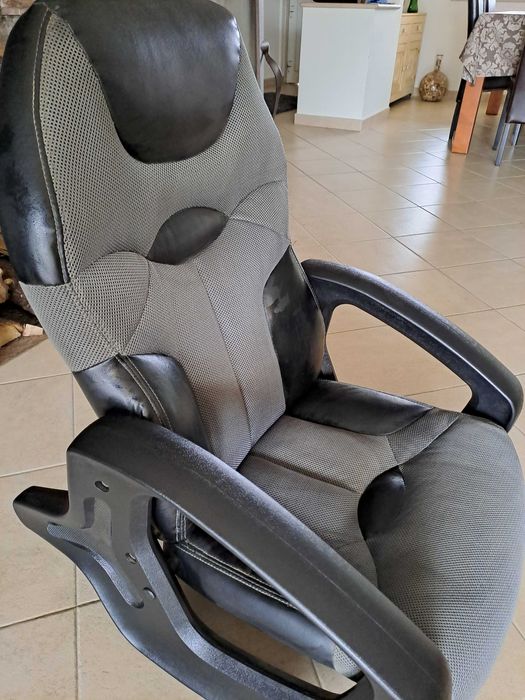 cadeira de jogo ou relax de chão em excelente estado