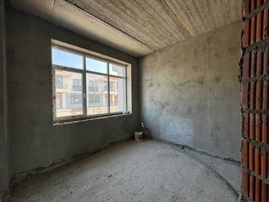 Акція! Продається ТаунХаус в закритому Котеджному Містечку біля річки!