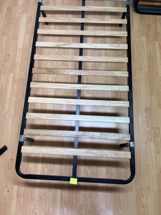 Cama de Solteiro Usada e Colchão