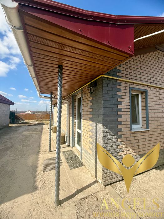 Продаж будинку для родини: будинок+ гостьовий будинок+ великий гараж