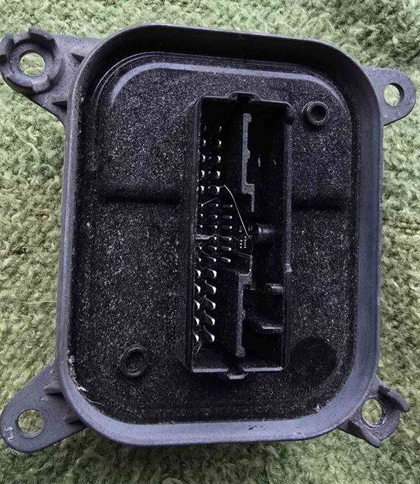 Фара передня ліва, Tesla Model Y,  Model 3, блок управління фари