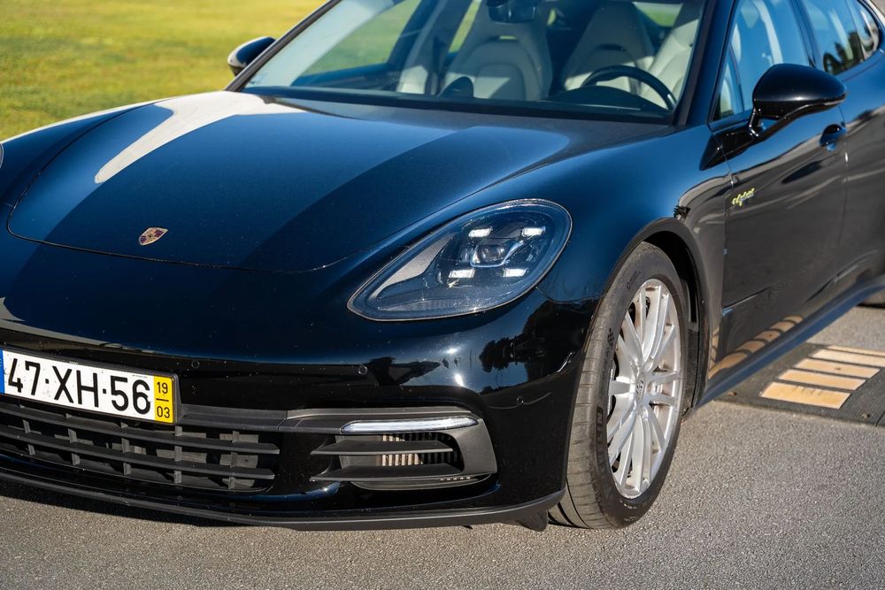 Porsche Panamera 4 E-Hybrid