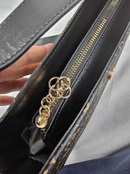 Torba Christian Dior torebki srednie łodeczka CD czarna złote znaczki