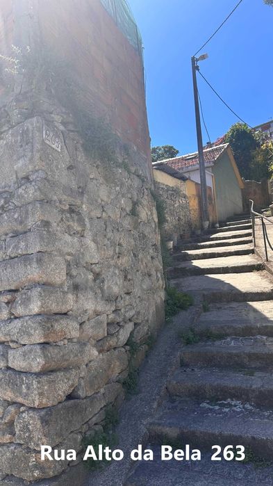 Moradia em ilha (Bonjoia)