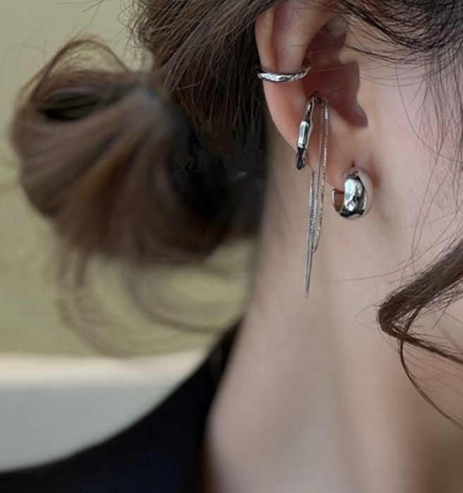 Жіночі сережки-кафи