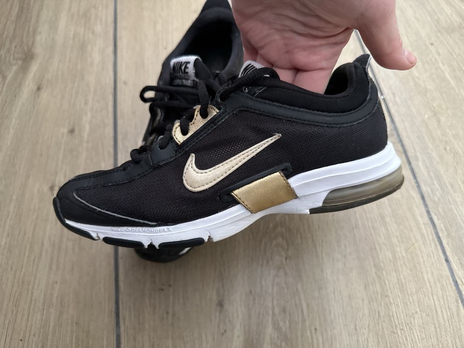 Кросівки Nike Air Max Training Essential 36,5 23 см