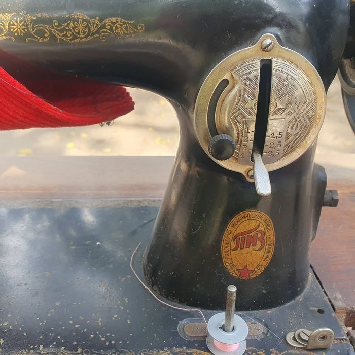 Швейная машина Singer