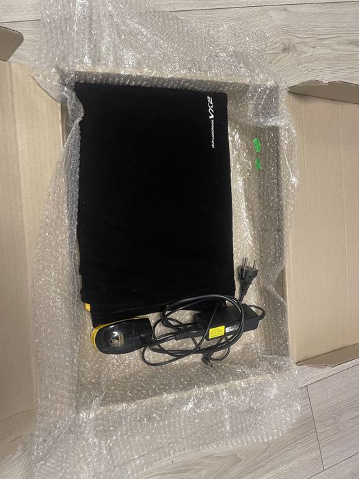 Ноутбук  продам терміново.