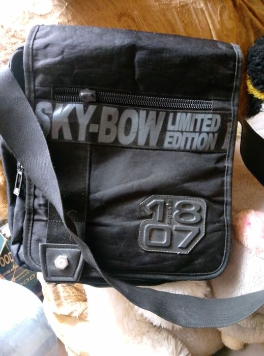 Удобная мужская сумка.