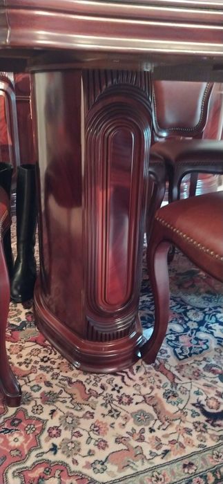 Bar e móvel de sala de jantar