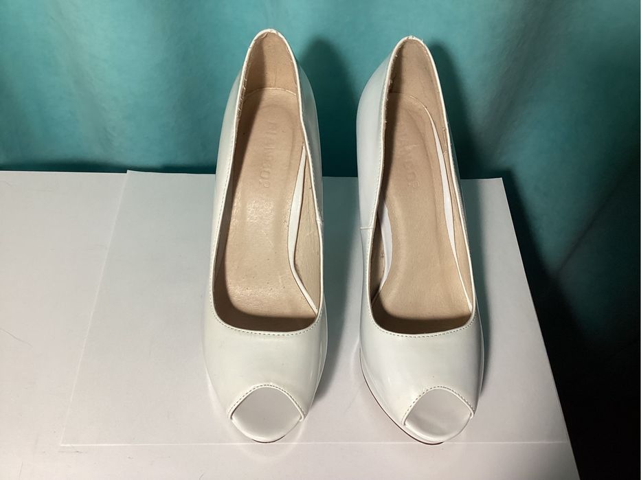 Свадебные туфли женские