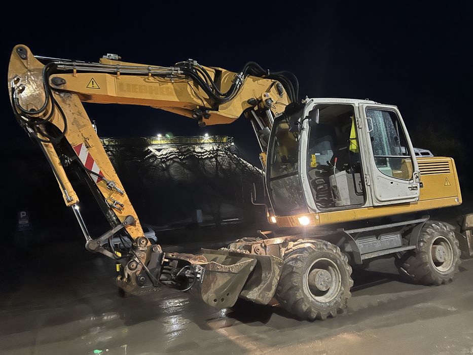 Usługi koparką kołową,auto wywrotka. Brzeg ,Skarbimierz,Lubsza,Oława.