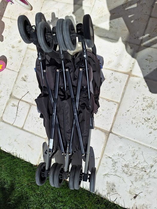 Carrinho gémeos Chicco echo