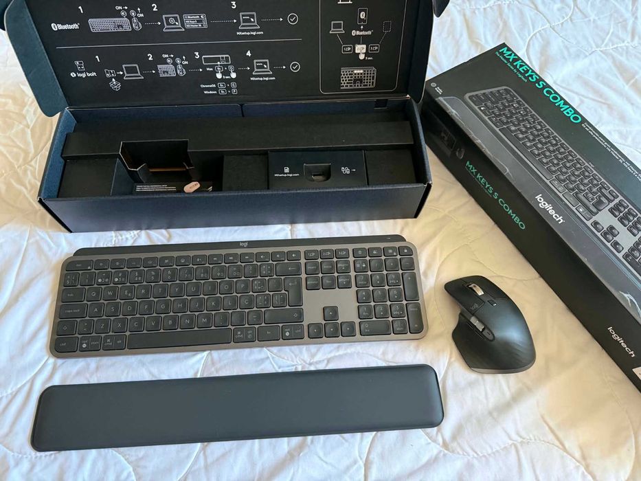 Logitech Mx Keys Combo