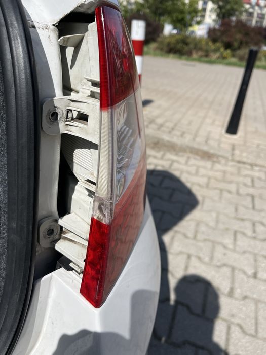 Skoda Octavia 3 HB lampa prawy tył bez led 2013-17