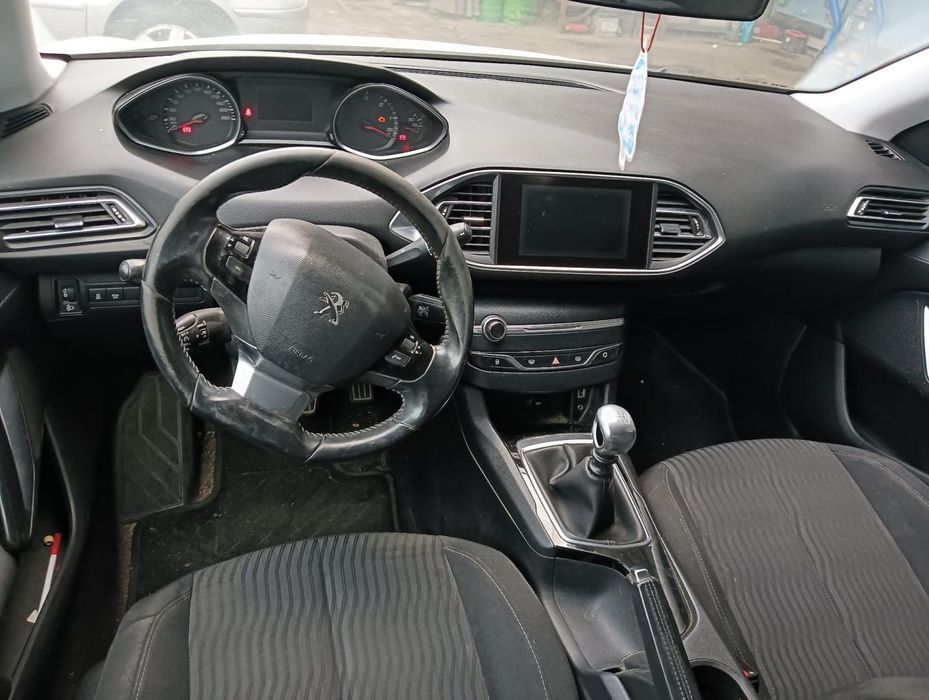 Chapeleira Da Mala Peugeot 308