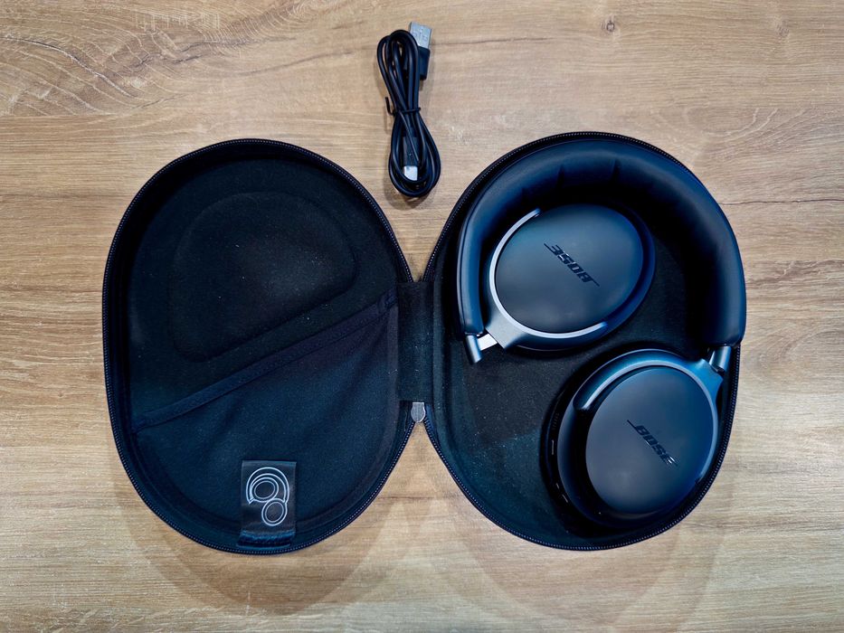 Преміальні навушники Bose QuietComfort Ultra